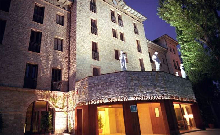 Regina Artdeco Hotel 4*